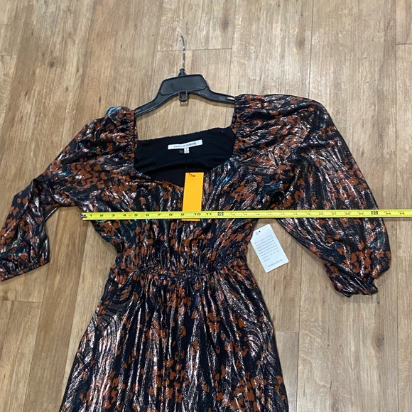 COLLECTIVE CONCEPTS-Square V-neck Dress- Size: Medium-Color: Black/Red-NEW!! - Picture 15 of 16